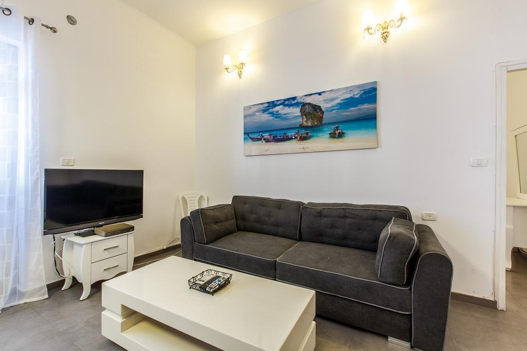 Chic Apartments By The Beach Tel Aviv Exteriör bild