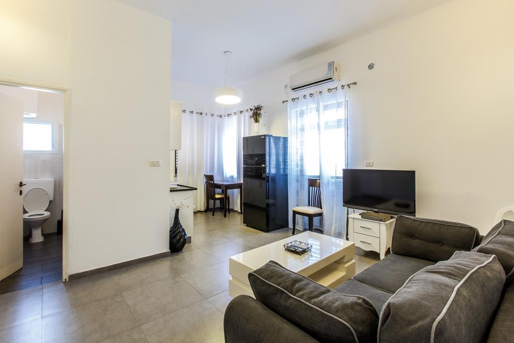 Chic Apartments By The Beach Tel Aviv Exteriör bild