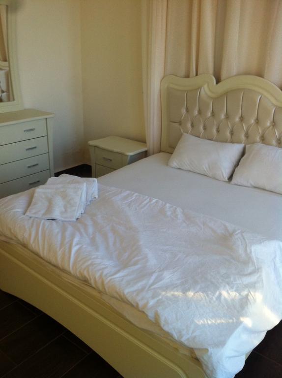 Chic Apartments By The Beach Tel Aviv Rum bild