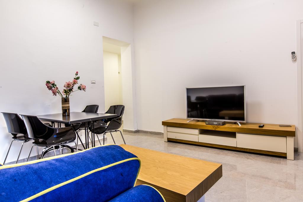 Chic Apartments By The Beach Tel Aviv Exteriör bild